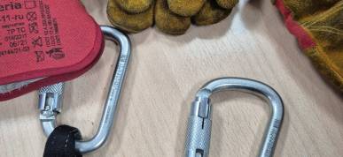 Продолжается подготовка специалистов по программе «Десантник-пожарный».