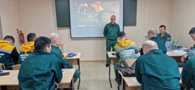 В Бурятии началось обучение десантников-пожарных